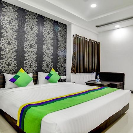 Treebo Grand Euro Pipliyahana Square Индаур Экстерьер фото
