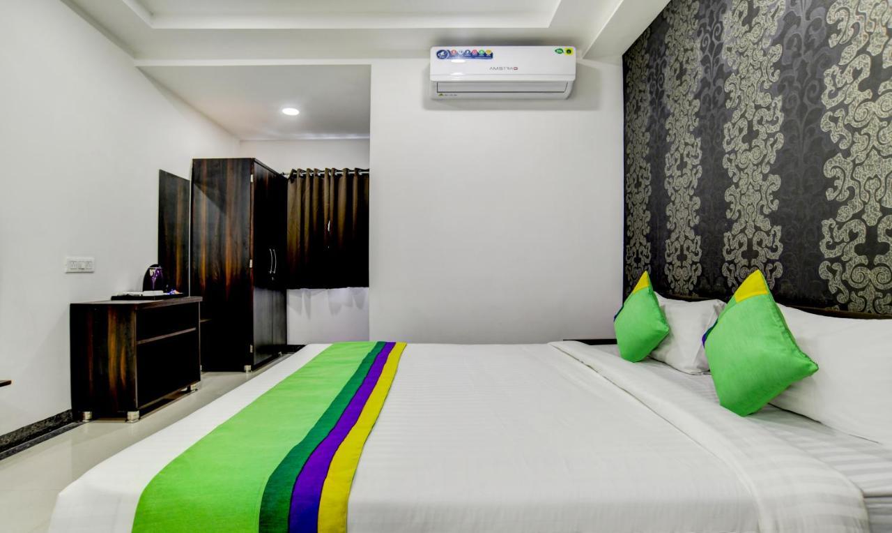 Treebo Grand Euro Pipliyahana Square Индаур Экстерьер фото